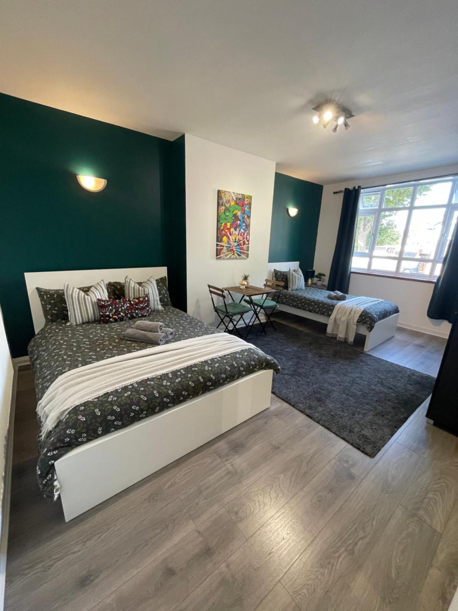 Willesden Green Rooms London Exterior photo